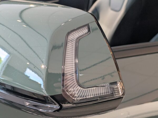 Kia Niro 2022-Wing Mirror Indicator Lamp